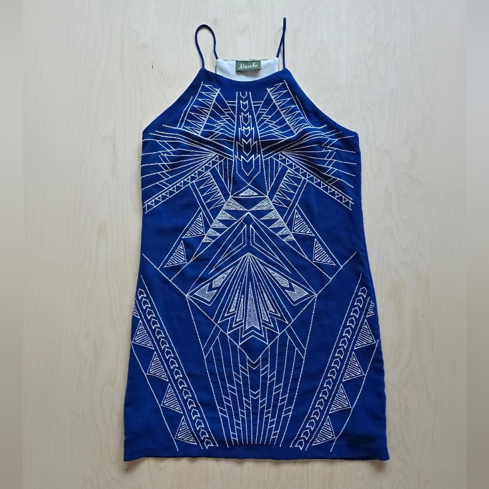 Blue And White Patterned Sleeveless Shift Dress